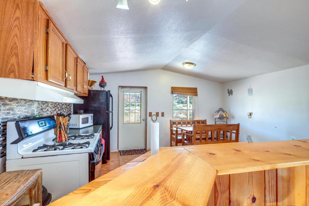 Charming Santa Rosa Home With Mountain Views And Porch 외부 사진